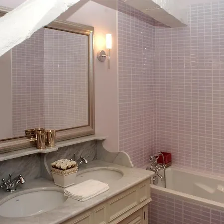 La Demeure De L'Ile Bed & Breakfast Craon  Exterior photo