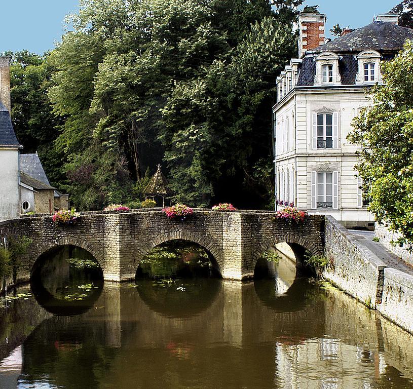 La Demeure De L'ile Bed & Breakfast Craon (Mayenne)