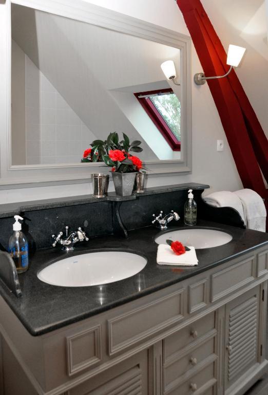 La Demeure De L'ile Bed & Breakfast 3*